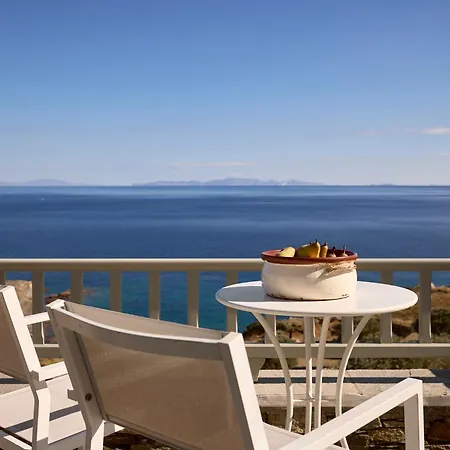 Selana Hotel 3*