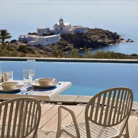 Отель Selana 3*