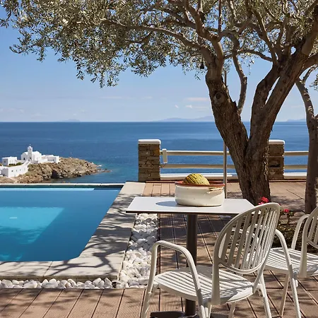Selana Hotel 3*