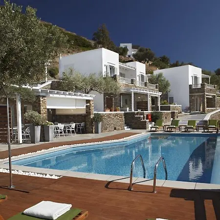 Selana Hotel 3*