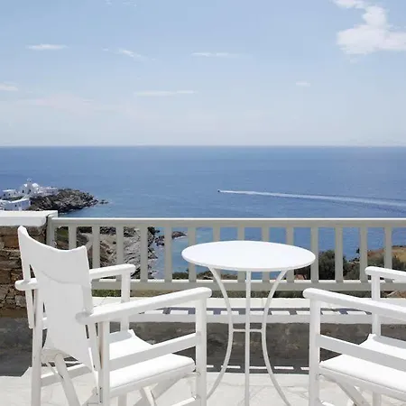 Selana Hotel 3*