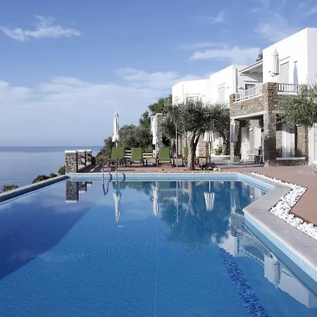Selana Hotel 3*