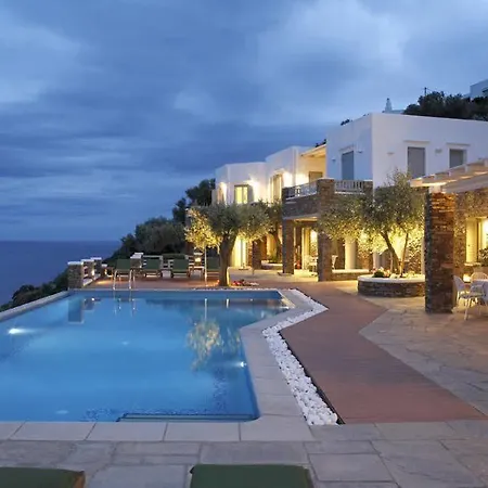 Selana Hotel