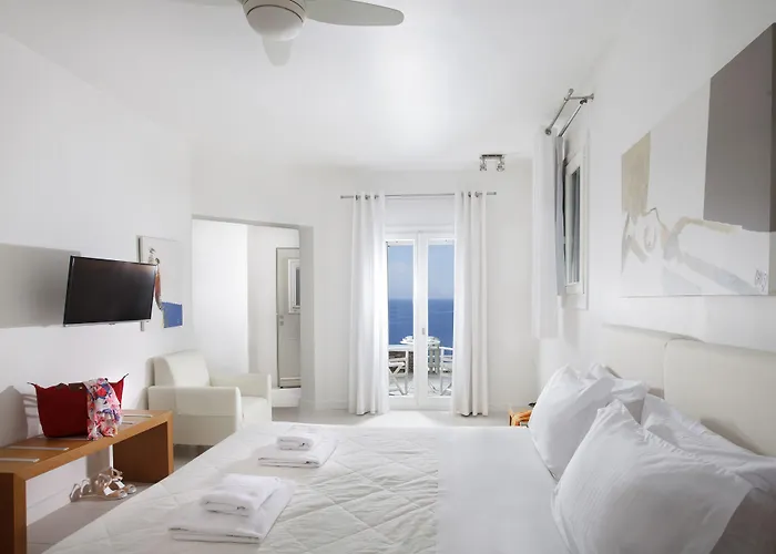 Selana 3* Chrisopigi (Sifnos)