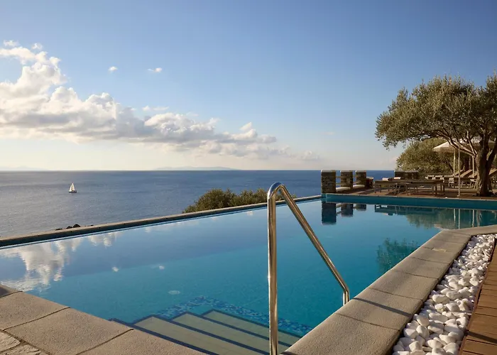 Отель Selana Chrisopigi (Sifnos)